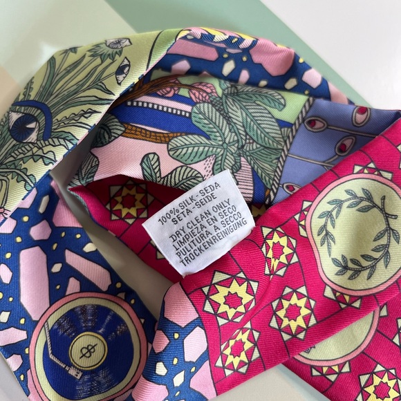 Hermes LA DANSE DES AMAZONES twilly - Picture 3 of 8